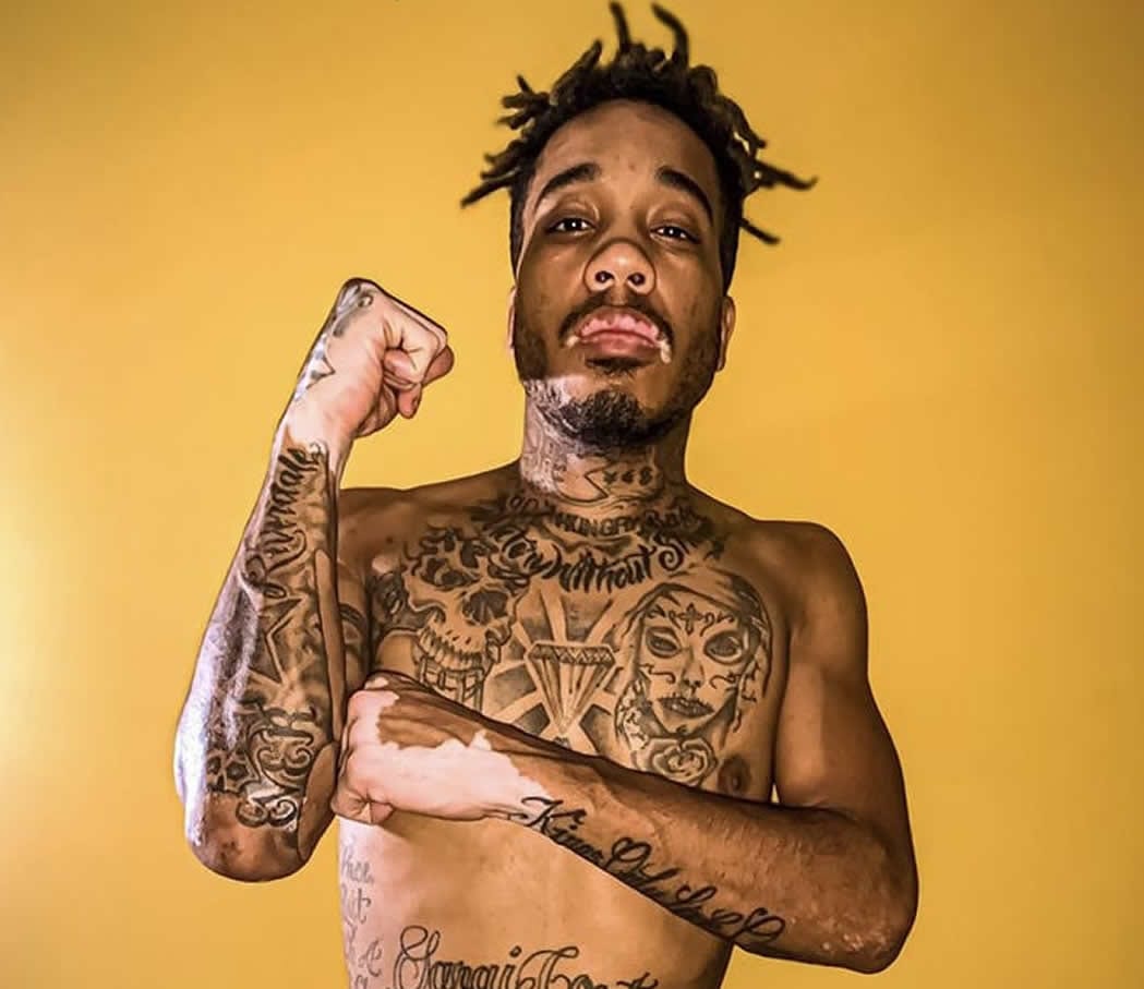2wotone of 100 House Entertainment 2wotone of 100 House Entertainment
